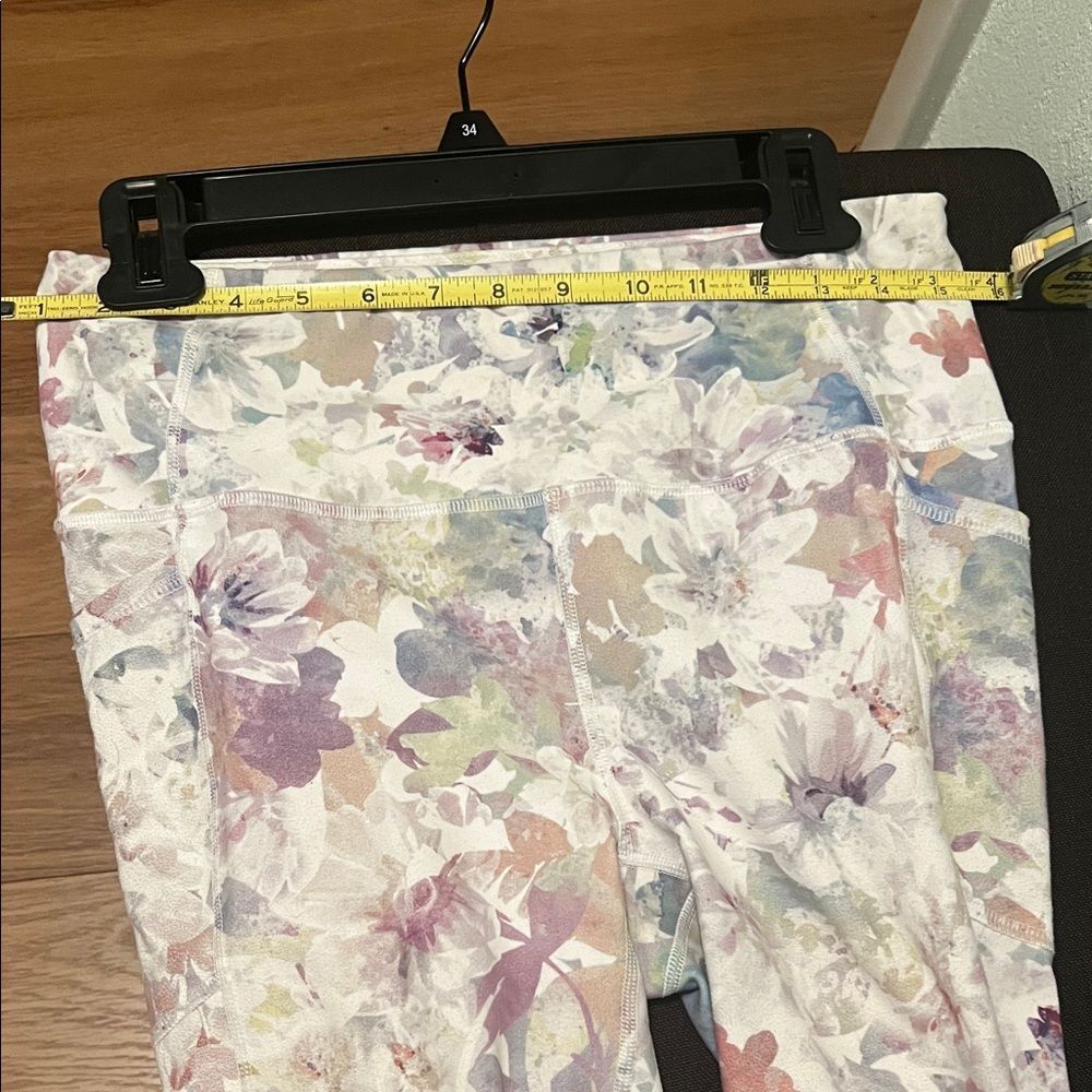 #1129= Floral High-Waisted Leggings - Picture 4 of 5